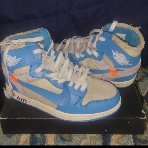 NIKE Air Jordan Retro UNC OFF-WHITE SIZE 7 Blue - Picture 4 of 10